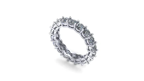 Aliança eternity de diamantes grandes